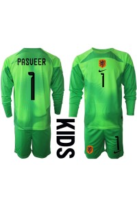 Nederland Remko Pasveer #1 Keeper Babyklær Hjemme Fotballdrakt til barn VM 2022 Lange ermer (+ Korte bukser)